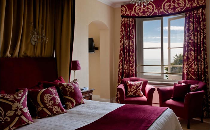 royal hotel accommodation